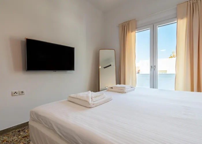 White Rock Milos Daire *