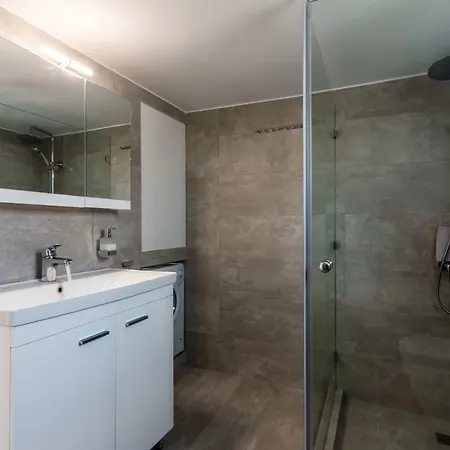 White Rock Milos Adamantas (Milos)