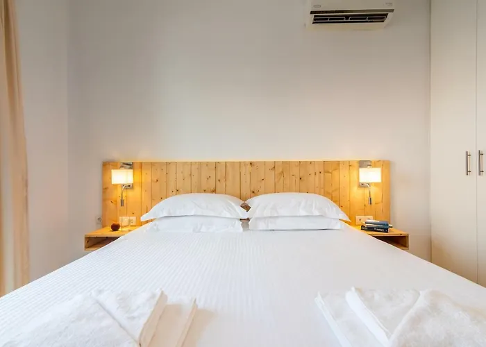 White Rock Milos 阿达玛斯